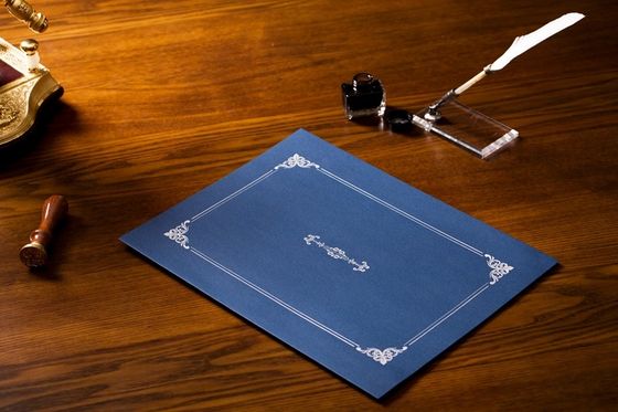 Η ασημένια καυτή σφράγιση γέμισε το cOem κατόχων πιστοποιητικών/το ODM στο μπλε χρώμα συνάθροισης